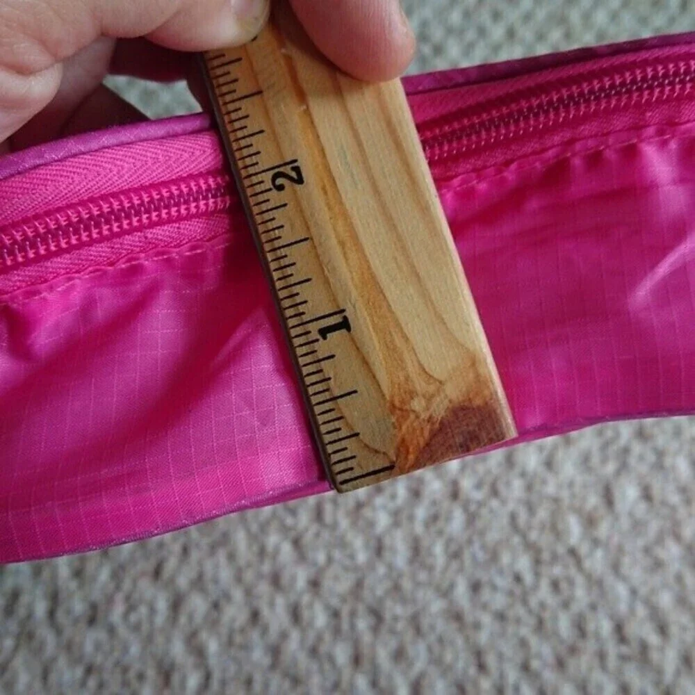 Travelon & Miamica feather light organizer
